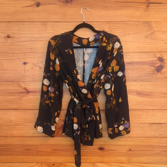 Free People 'Wrap It Up' Long Sleeve Floral Kimono XS - Picture 3 of 11